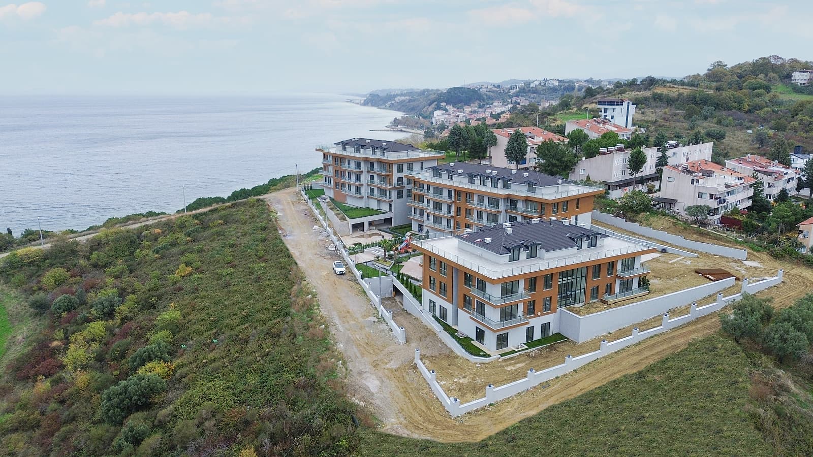 Yalova Çınarcık'ta Panoramik Deniz Manzaralı Sitede Daireler